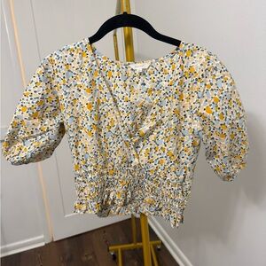 Floral Print Blouse with Puff Sleeves